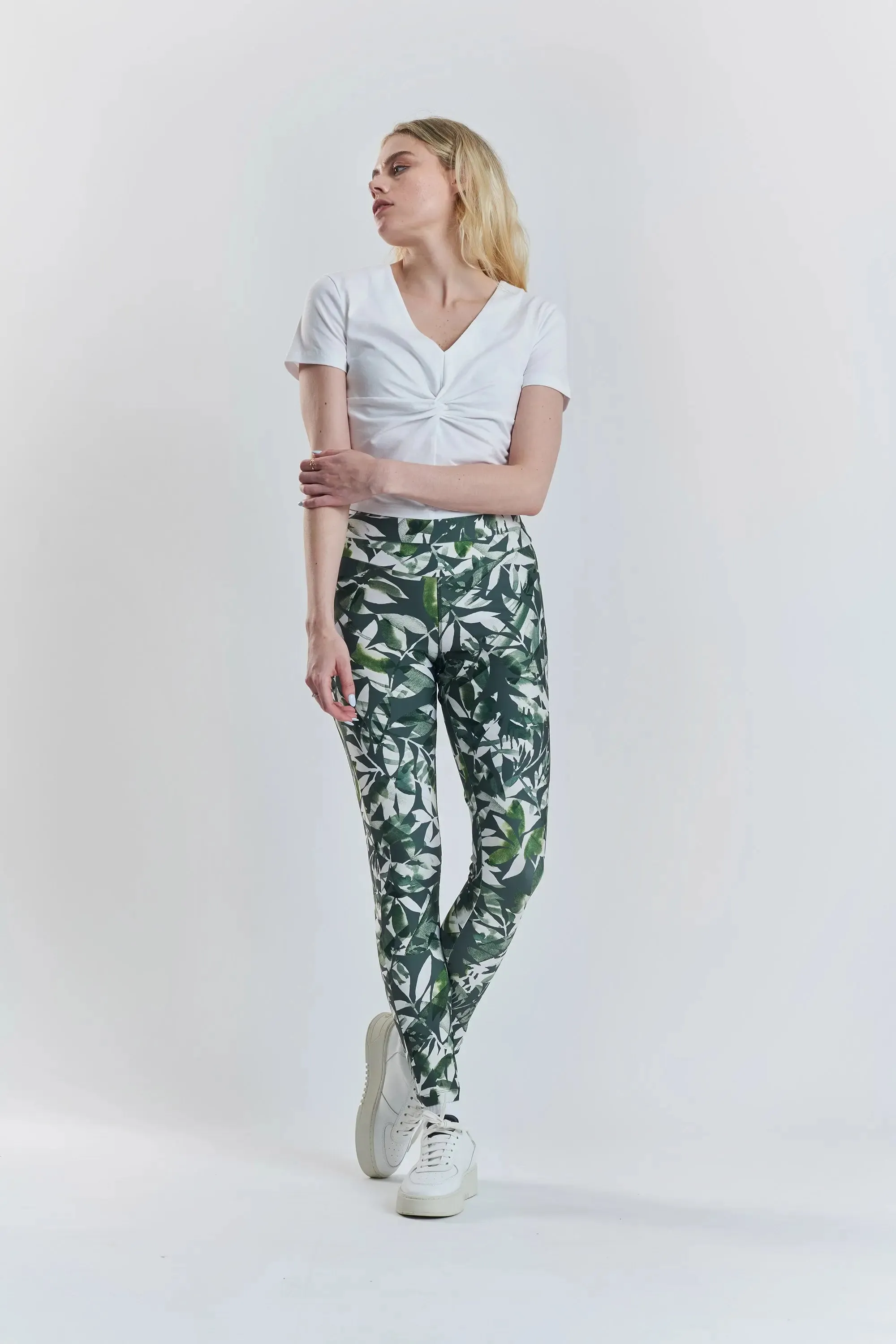 Cycad Recycled-Fabric Performance Leggings - Leaf Print