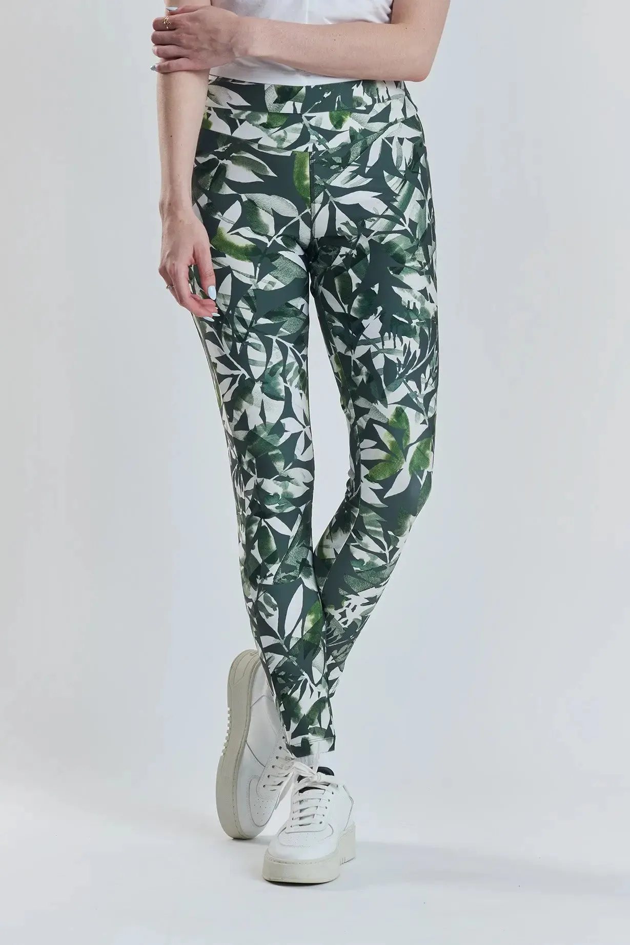 Cycad Recycled-Fabric Performance Leggings - Leaf Print