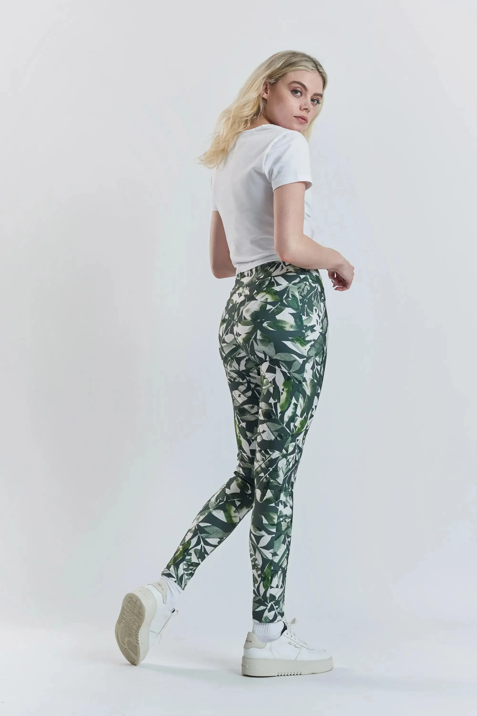 Cycad Recycled-Fabric Performance Leggings - Leaf Print