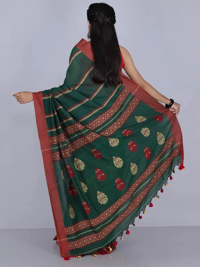 Elegant Green Par Anchal Buti Cotton Saree