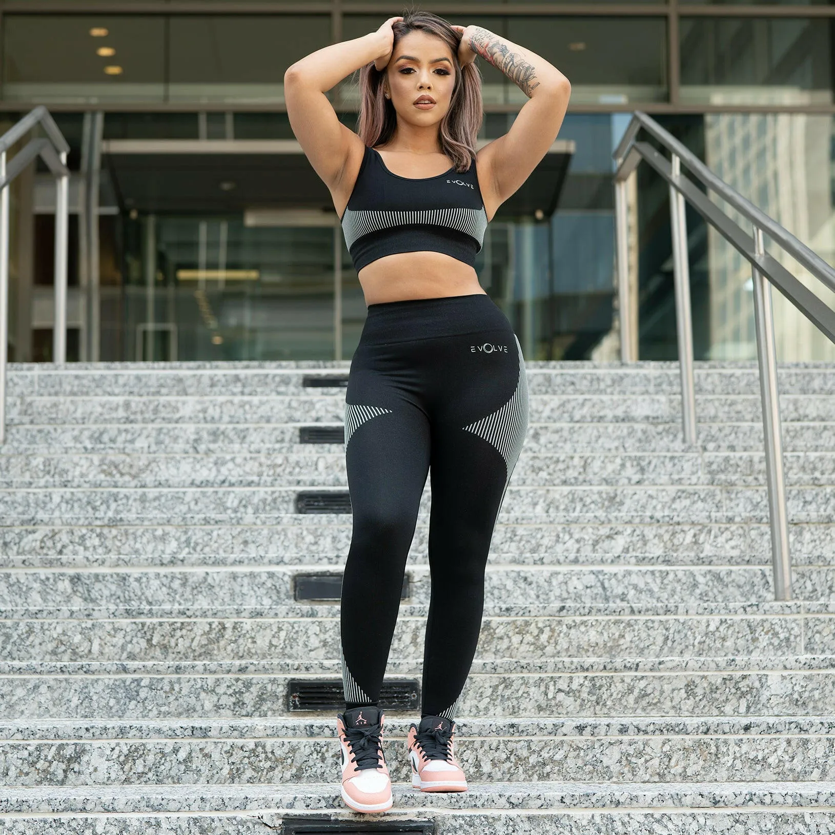 Elevate Seamless Leggings (Black and White)