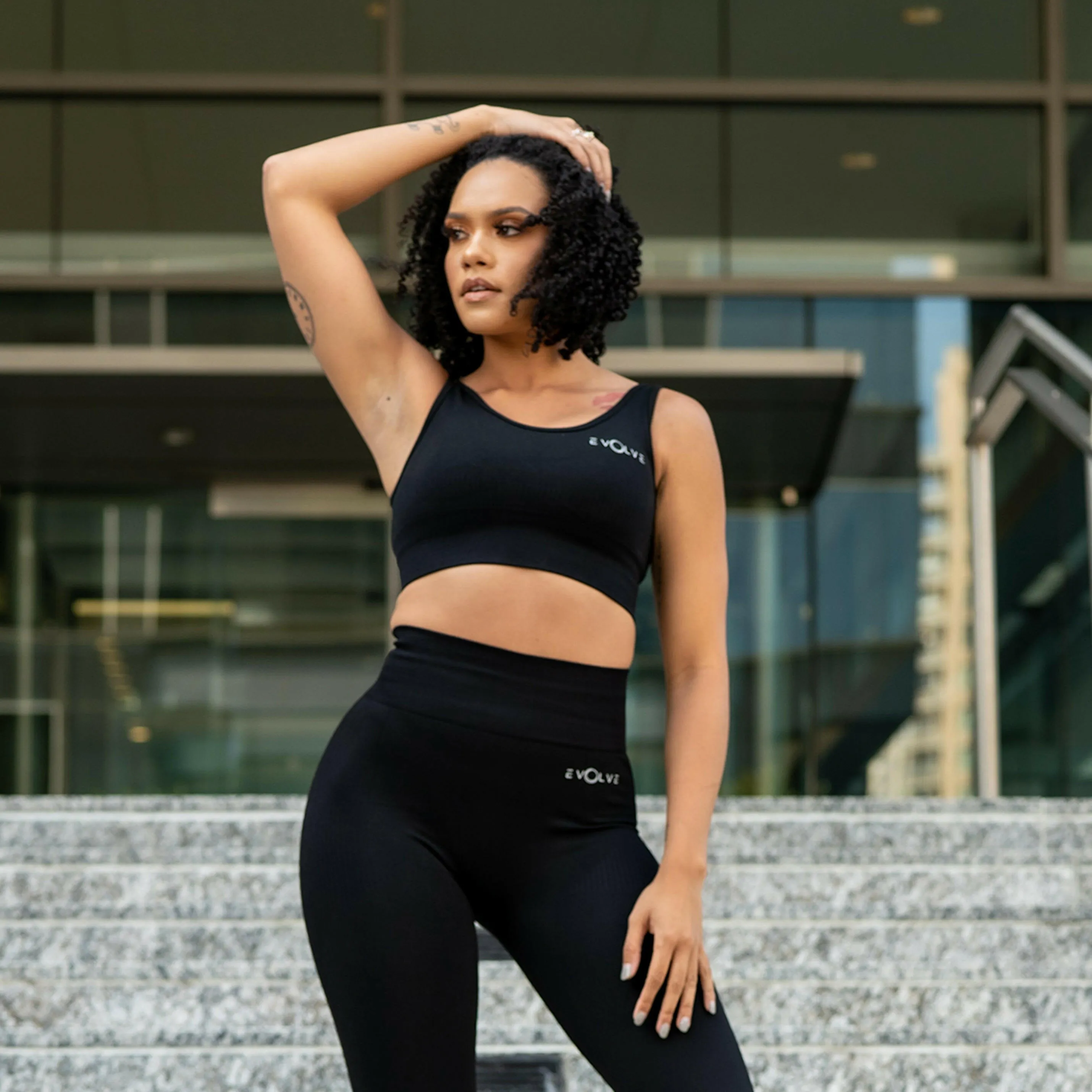 Elevate Seamless Sports Bra (Black)