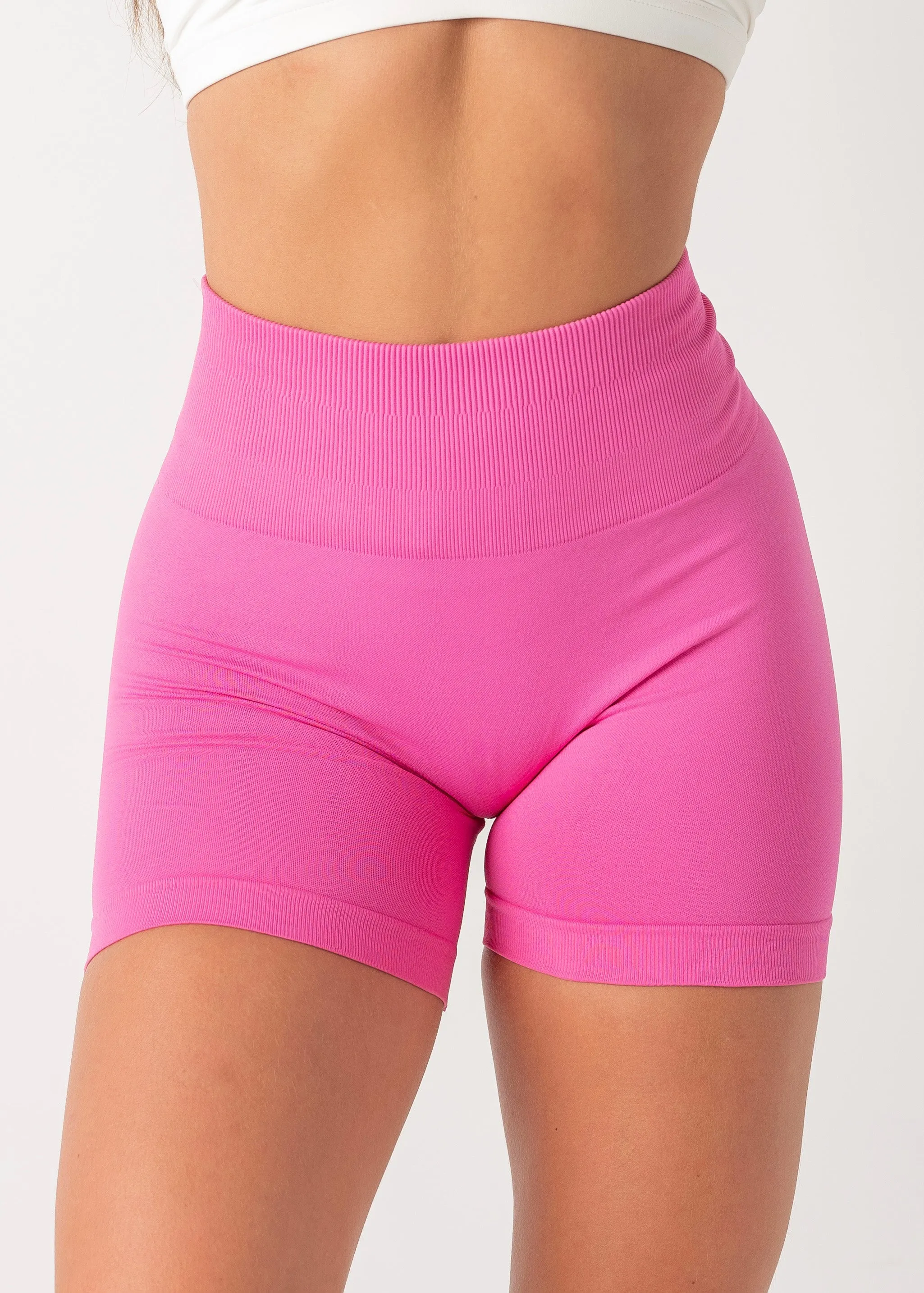 ULTIMATE SEAMLESS SCRUNCH SHORTS 2.0 - CANDY